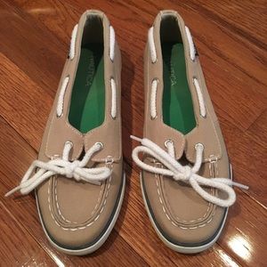 Nautica Tan/Beige & White Slip Ons/Sneakers